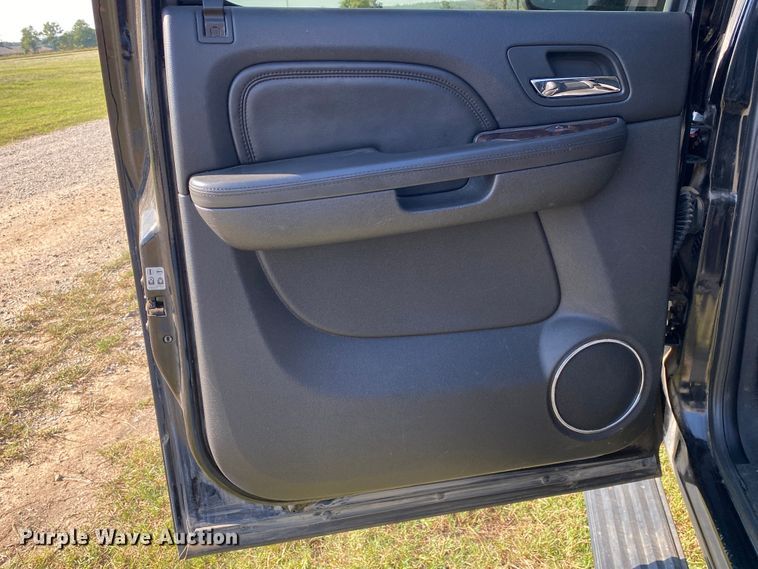 image for item DK6473 2011 GMC Yukon Denali XL  SUV