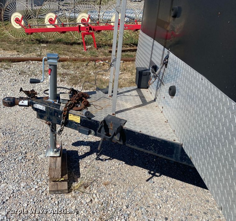 image for item DK6476 1998 CM  enclosed cargo trailer