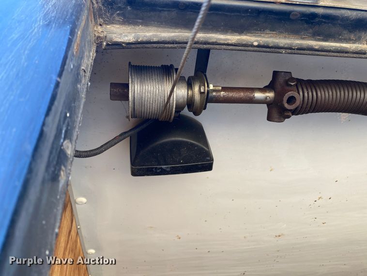 image for item DK6476 1998 CM  enclosed cargo trailer