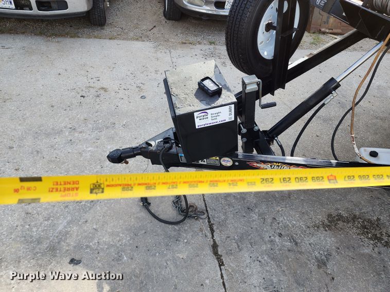 image for item DL6691 2017 Novae  tilt deck equipment trailer