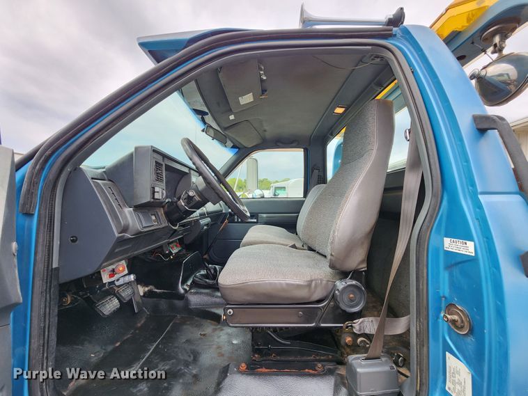 image for item DL6703 2000 GMC C6500  rollback truck