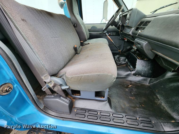 image for item DL6703 2000 GMC C6500  rollback truck