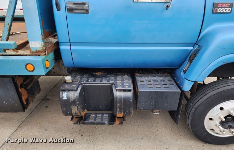 image for item DL6703 2000 GMC C6500  rollback truck