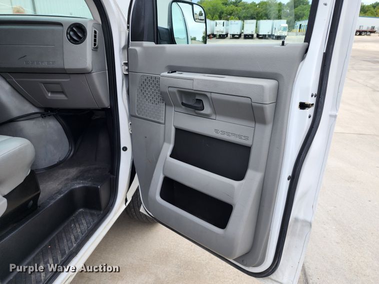 image for item DL6704 2014 Ford E150  van