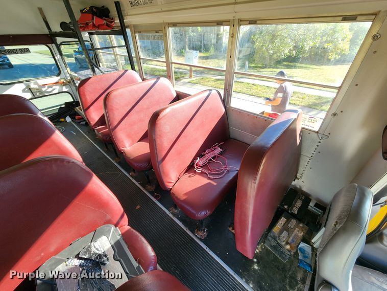 image for item DL6709 2001 Ford E450 Super Duty  school bus