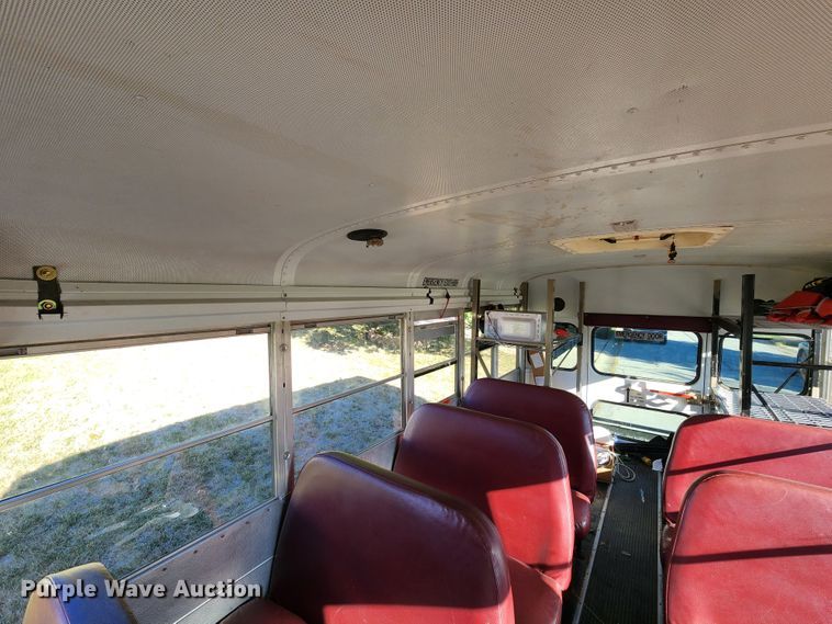 image for item DL6709 2001 Ford E450 Super Duty  school bus