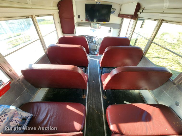 image for item DL6709 2001 Ford E450 Super Duty  school bus