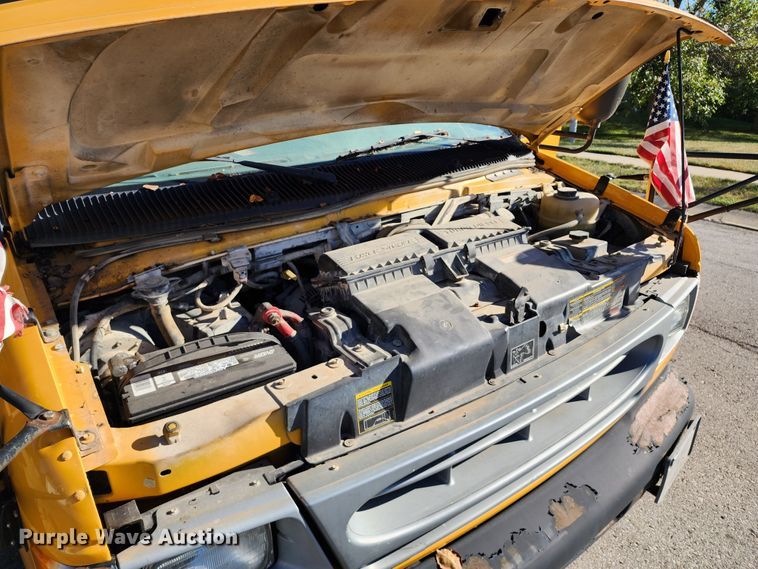image for item DL6709 2001 Ford E450 Super Duty  school bus