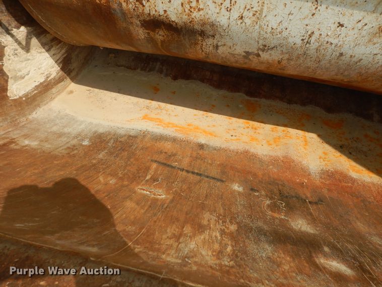 image for item DM3126 1999 International 4700  refuse truck