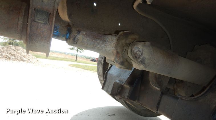 image for item DM3126 1999 International 4700  refuse truck