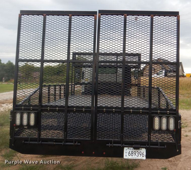 image for item DM3151 2008 GMC W4500  flatbed truck