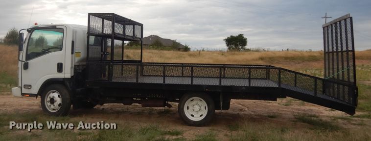 image for item DM3151 2008 GMC W4500  flatbed truck