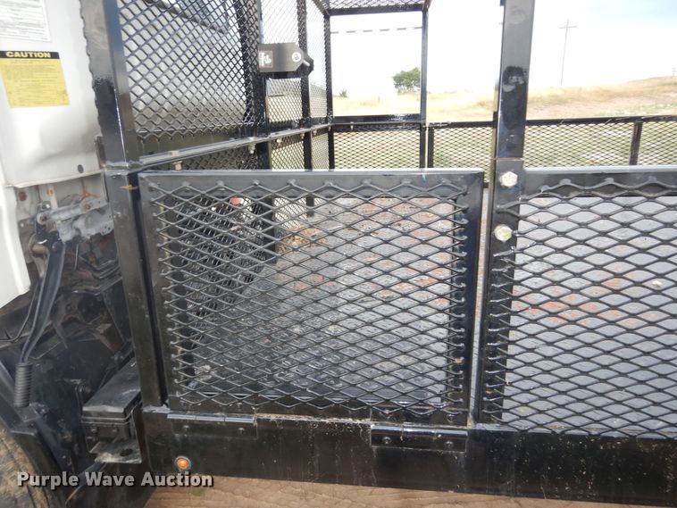 image for item DM3151 2008 GMC W4500  flatbed truck