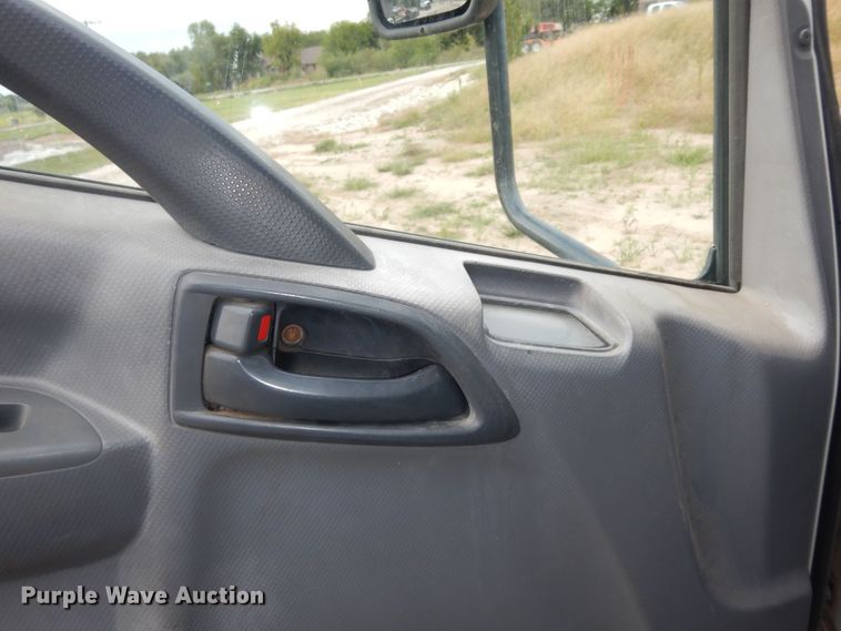 image for item DM3151 2008 GMC W4500  flatbed truck