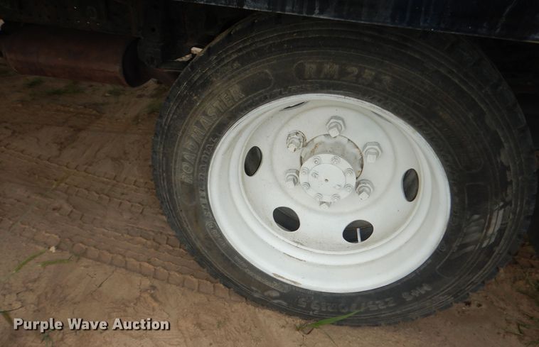 image for item DM3151 2008 GMC W4500  flatbed truck