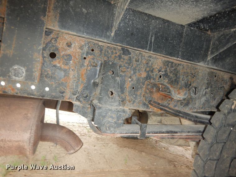 image for item DM3151 2008 GMC W4500  flatbed truck