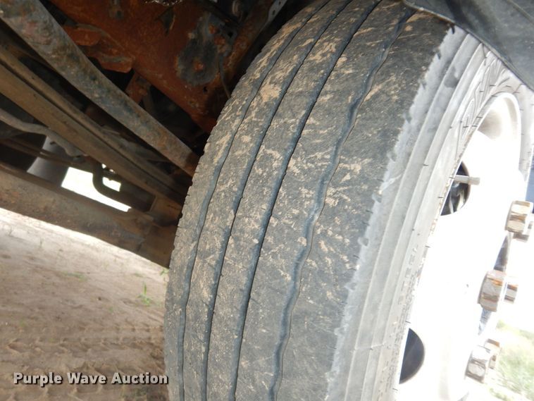 image for item DM3151 2008 GMC W4500  flatbed truck