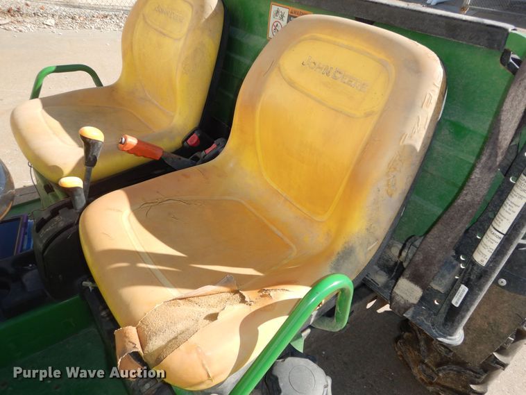 image for item DM3180 2005 John Deere Gator HPX  utility vehicle