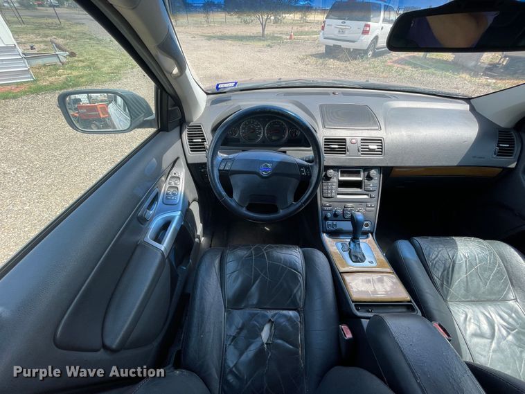 image for item DN5107 2004 Volvo XC90  SUV