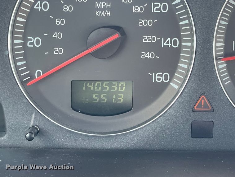 image for item DN5107 2004 Volvo XC90  SUV