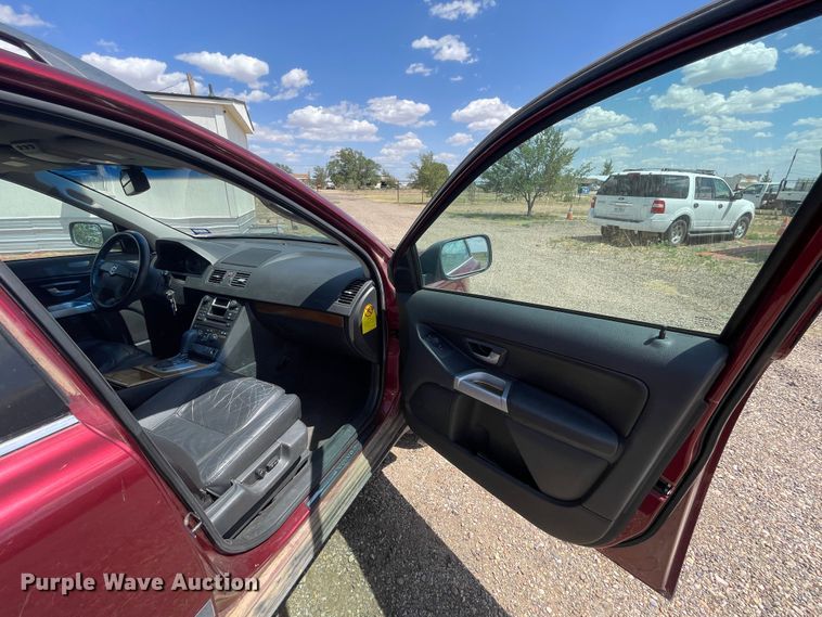 image for item DN5107 2004 Volvo XC90  SUV