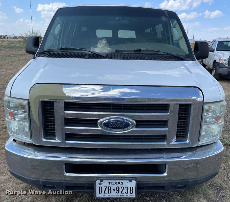 image for item DN5108 2008 Ford E350 Super Duty XLT  van