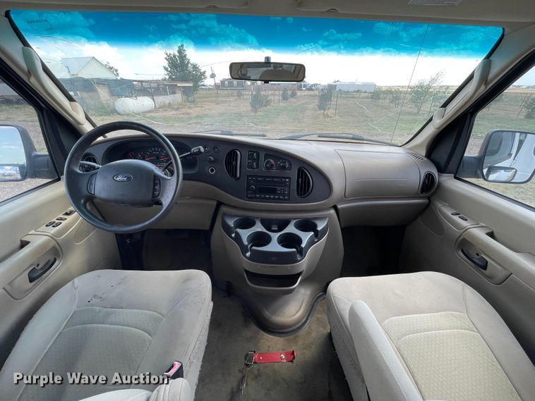 image for item DN5108 2008 Ford E350 Super Duty XLT  van