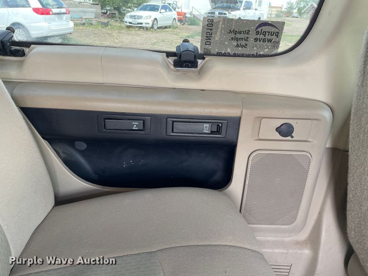 image for item DN5108 2008 Ford E350 Super Duty XLT  van