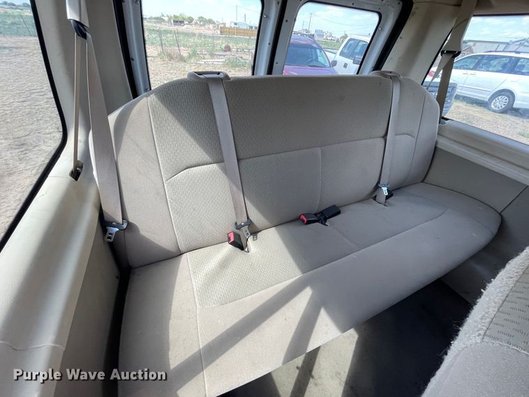 image for item DN5108 2008 Ford E350 Super Duty XLT  van