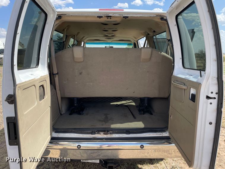 image for item DN5108 2008 Ford E350 Super Duty XLT  van