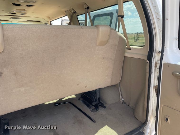 image for item DN5108 2008 Ford E350 Super Duty XLT  van