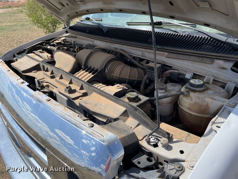 image for item DN5108 2008 Ford E350 Super Duty XLT  van