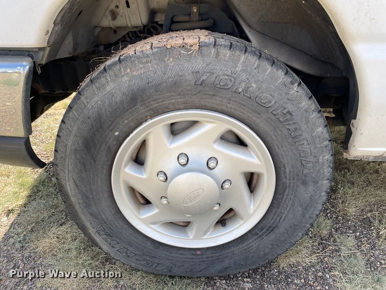 image for item DN5108 2008 Ford E350 Super Duty XLT  van
