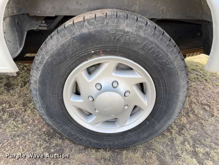 image for item DN5108 2008 Ford E350 Super Duty XLT  van