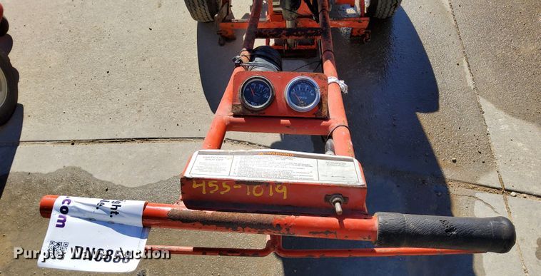 image for item DN6858 Crafco 200  crack router