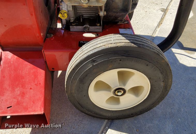 image for item DN6859 Yard Machines  leaf blower