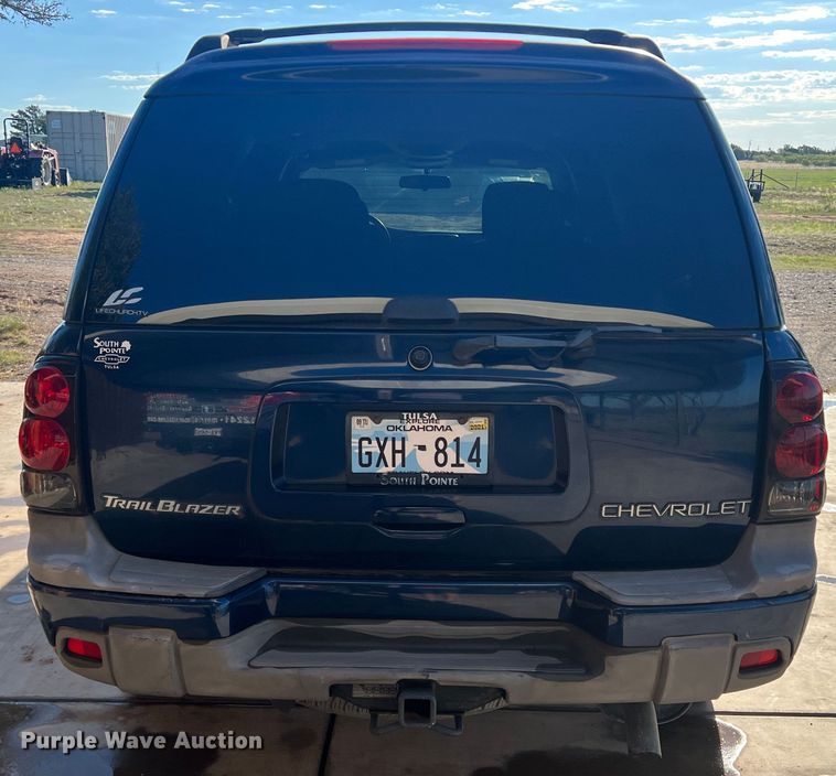 image for item DO8734 2003 Chevrolet TrailBlazer  SUV
