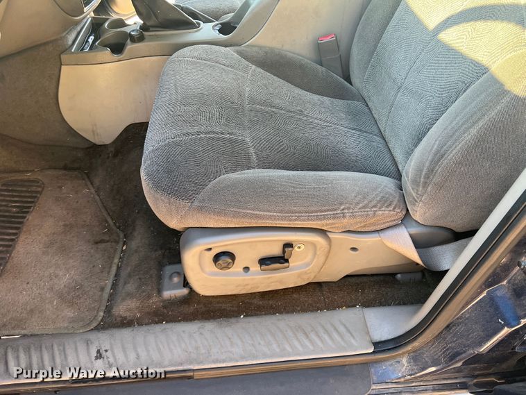 image for item DO8734 2003 Chevrolet TrailBlazer  SUV