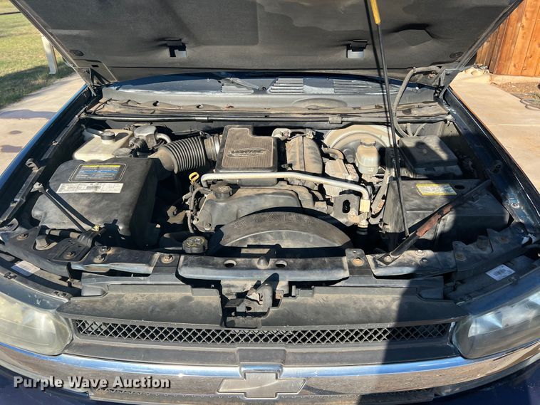 image for item DO8734 2003 Chevrolet TrailBlazer  SUV