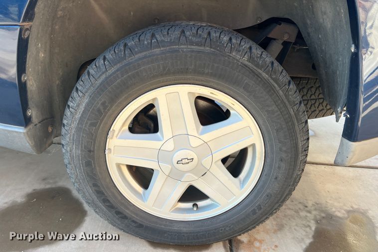 image for item DO8734 2003 Chevrolet TrailBlazer  SUV