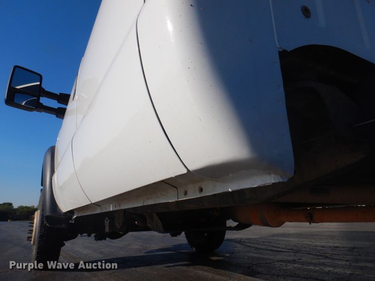 image for item DP0323 2015 Ford F450 Super Duty  Crew Cab truck cab and chassis