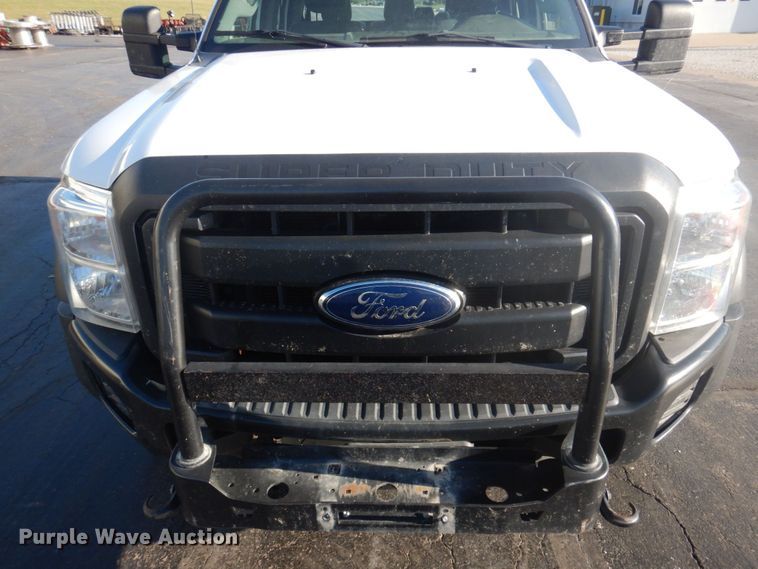 image for item DP0323 2015 Ford F450 Super Duty  Crew Cab truck cab and chassis