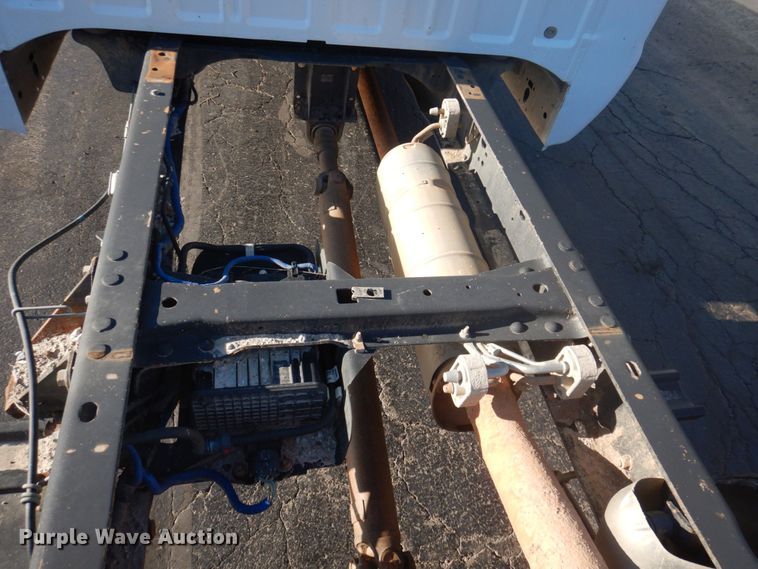 image for item DP0323 2015 Ford F450 Super Duty  Crew Cab truck cab and chassis