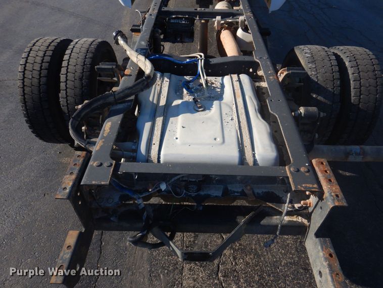 image for item DP0323 2015 Ford F450 Super Duty  Crew Cab truck cab and chassis