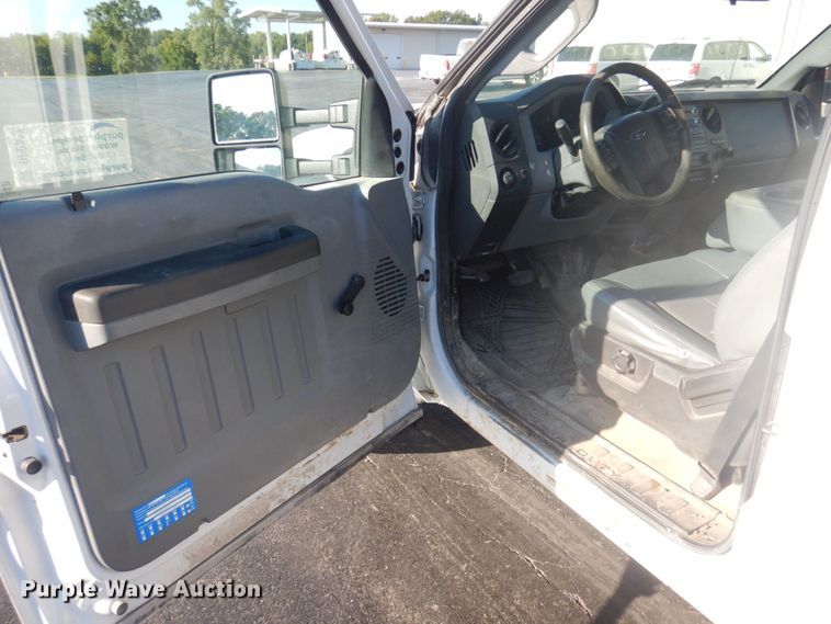 image for item DP0323 2015 Ford F450 Super Duty  Crew Cab truck cab and chassis