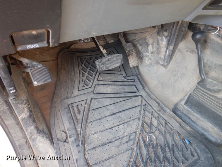 image for item DP0323 2015 Ford F450 Super Duty  Crew Cab truck cab and chassis