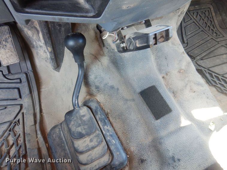 image for item DP0323 2015 Ford F450 Super Duty  Crew Cab truck cab and chassis