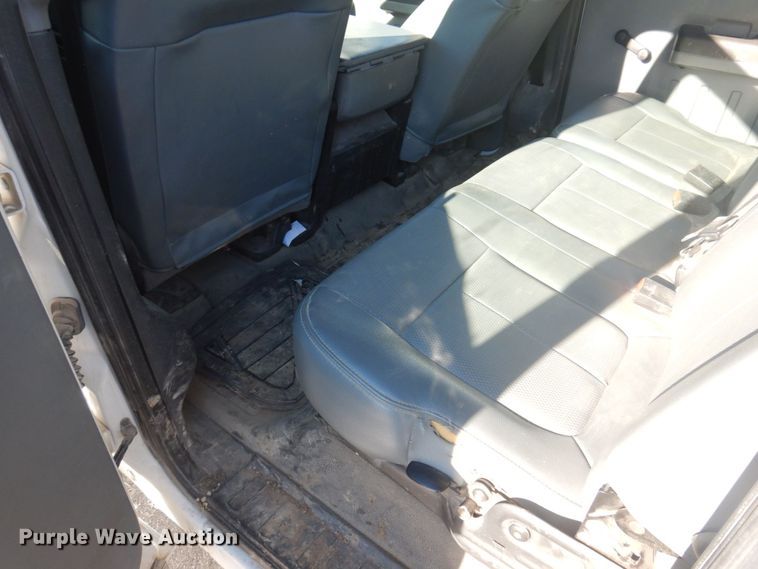 image for item DP0323 2015 Ford F450 Super Duty  Crew Cab truck cab and chassis