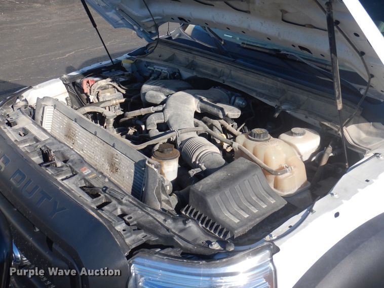 image for item DP0323 2015 Ford F450 Super Duty  Crew Cab truck cab and chassis