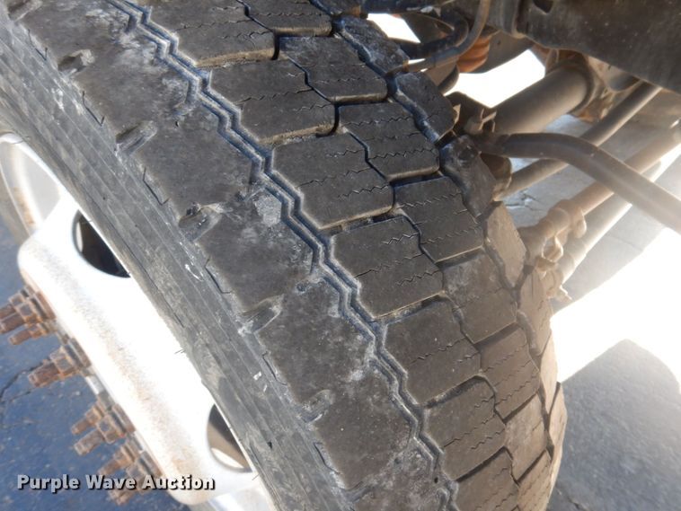 image for item DP0323 2015 Ford F450 Super Duty  Crew Cab truck cab and chassis